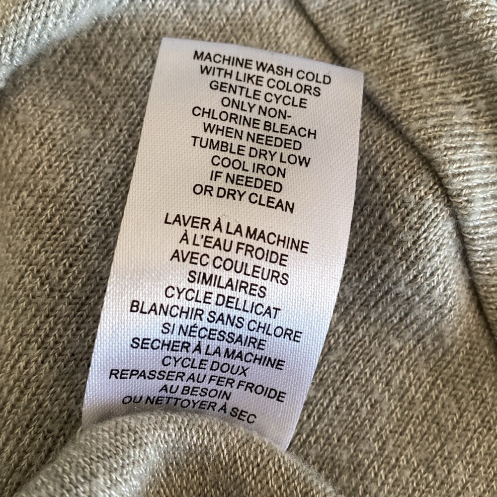 Tahari Ruffle Sweater - Large - Picture 6 of 8